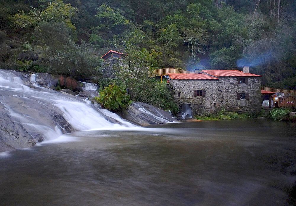 molinos de la Cascada de Barosa en Pontevedra