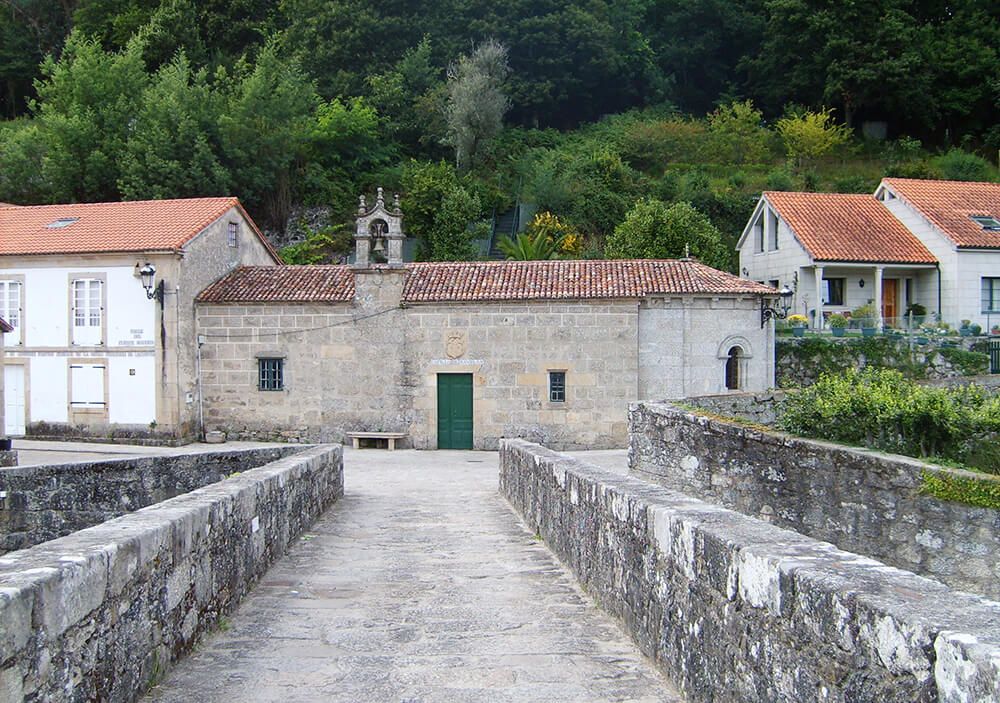 Ponte Maceira capilla